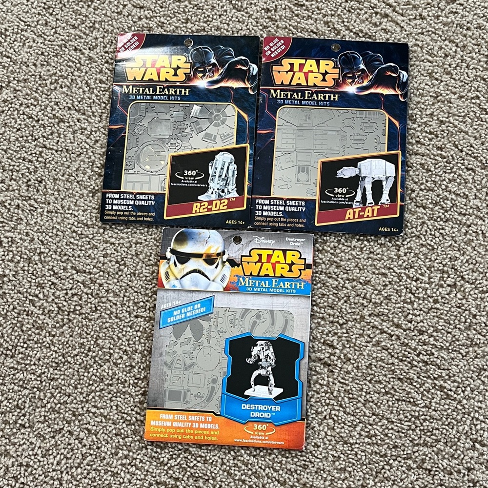 NWT Set of 3 brand new Star Wars Metal Earth 3D metal model kit.